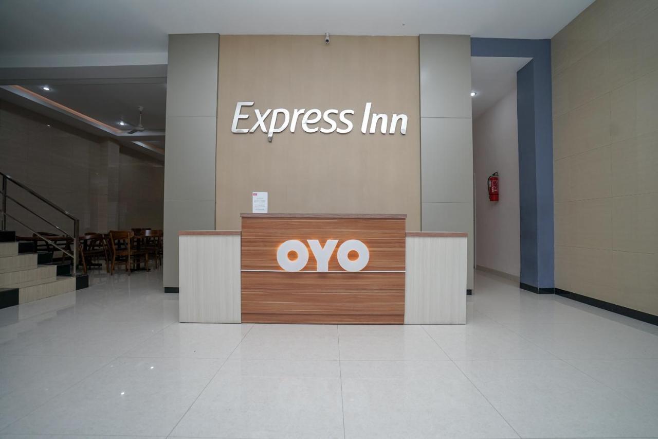 Oyo 616 Express Inn Palembang Exteriér fotografie