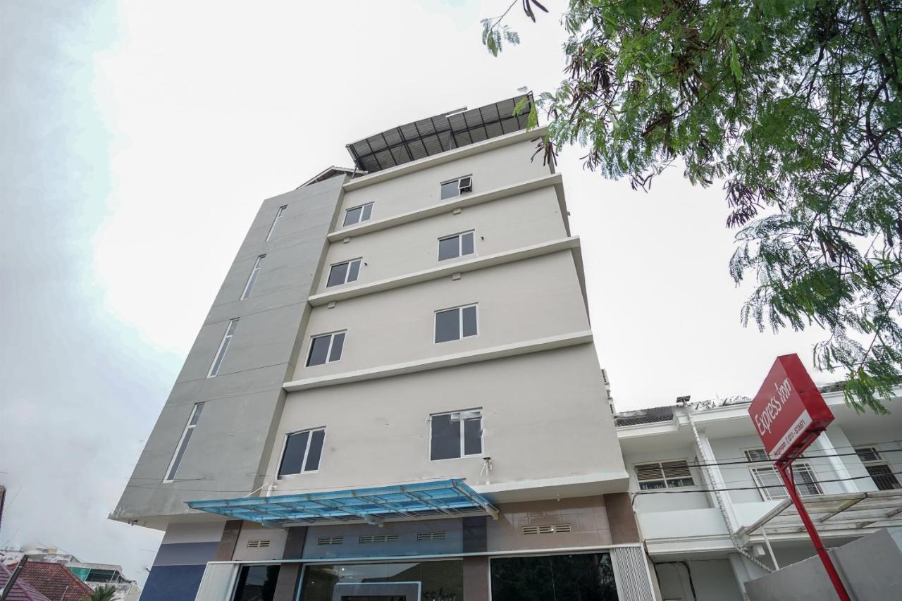 Oyo 616 Express Inn Palembang Exteriér fotografie